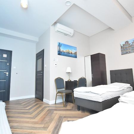 Dukes Apartments - Wita Stwosza Wroclaw Ngoại thất bức ảnh