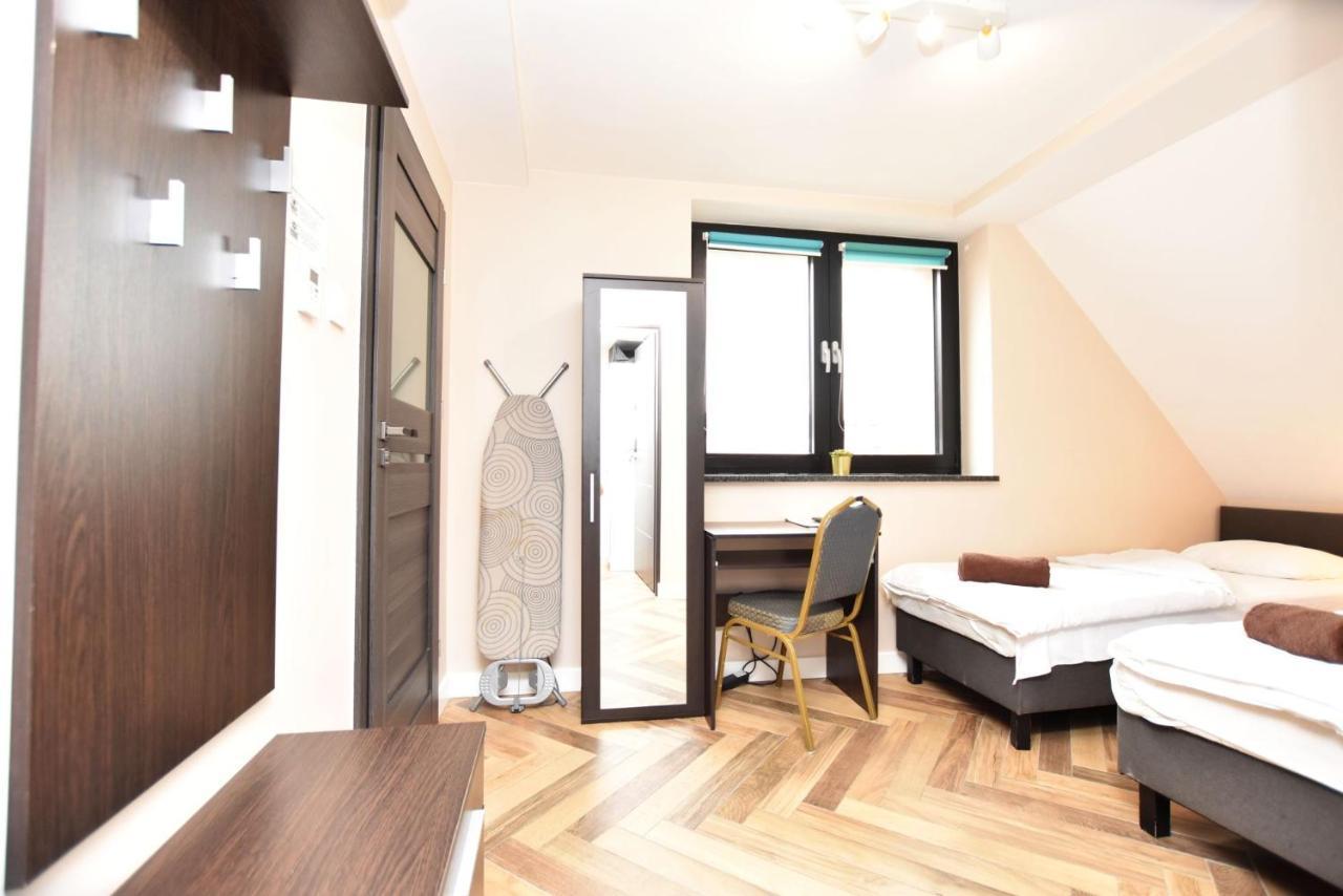 Dukes Apartments - Wita Stwosza Wroclaw Ngoại thất bức ảnh