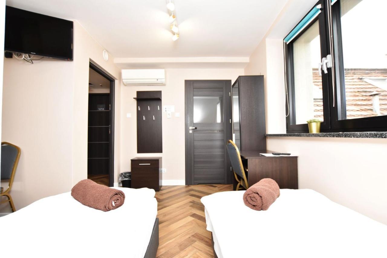 Dukes Apartments - Wita Stwosza Wroclaw Ngoại thất bức ảnh