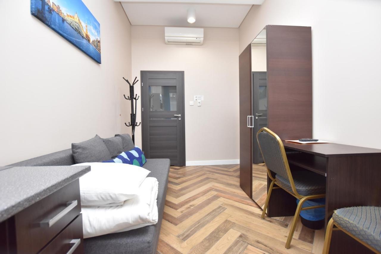 Dukes Apartments - Wita Stwosza Wroclaw Ngoại thất bức ảnh