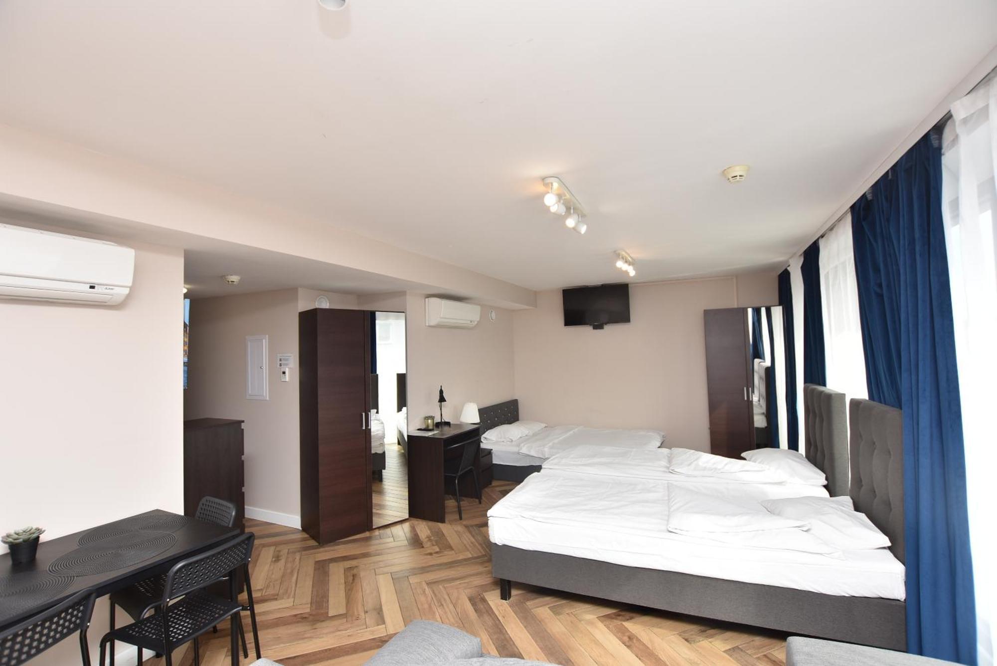Dukes Apartments - Wita Stwosza Wroclaw Ngoại thất bức ảnh