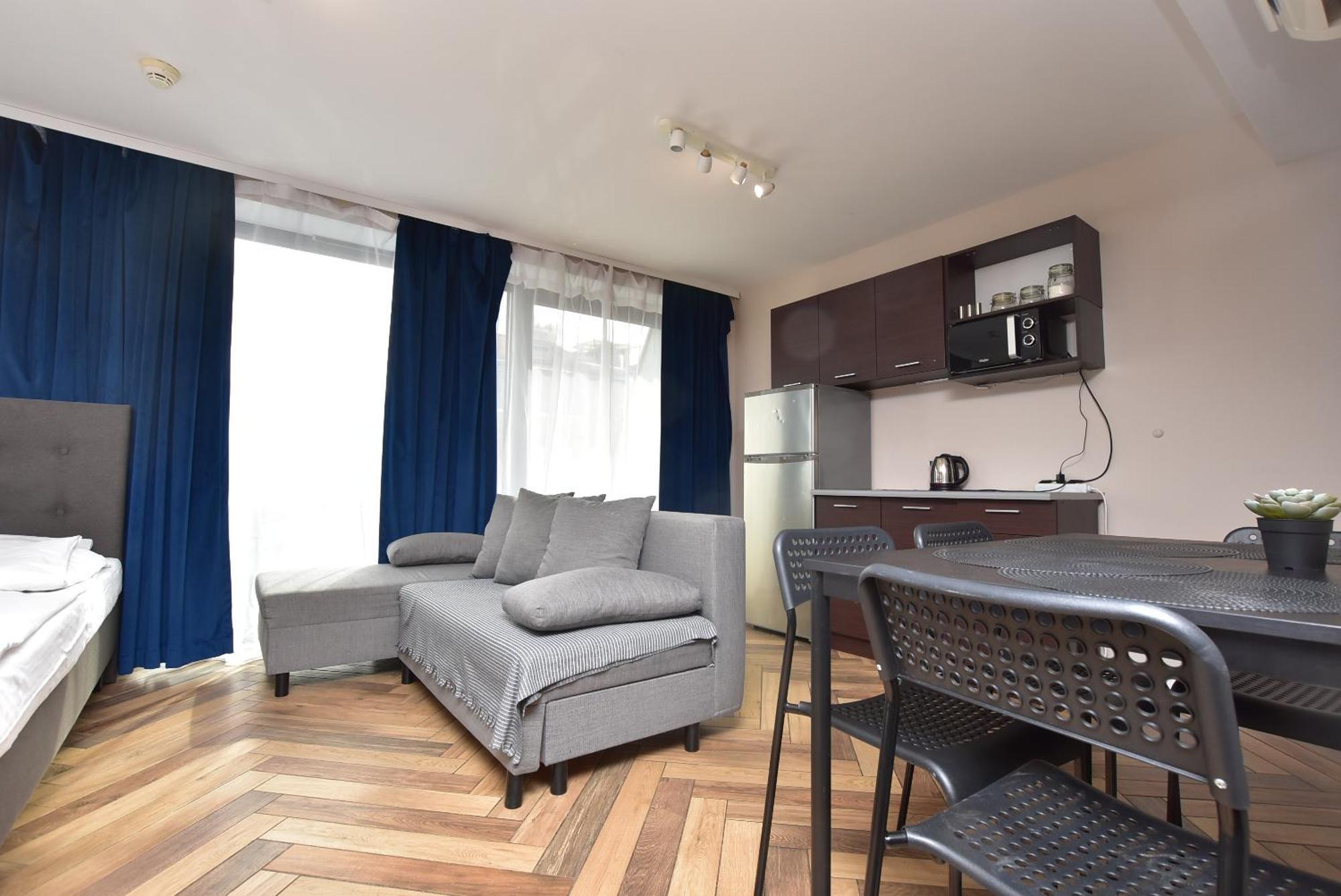 Dukes Apartments - Wita Stwosza Wroclaw Ngoại thất bức ảnh